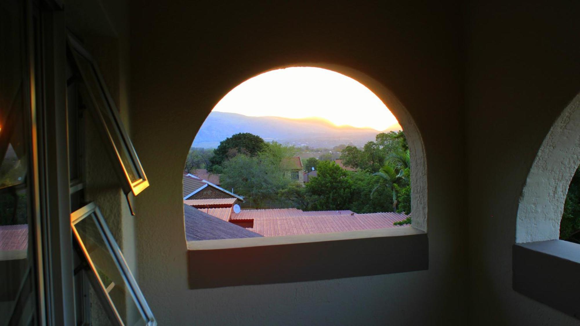 Waterfall Guesthouse Rustenburg Buitenkant foto